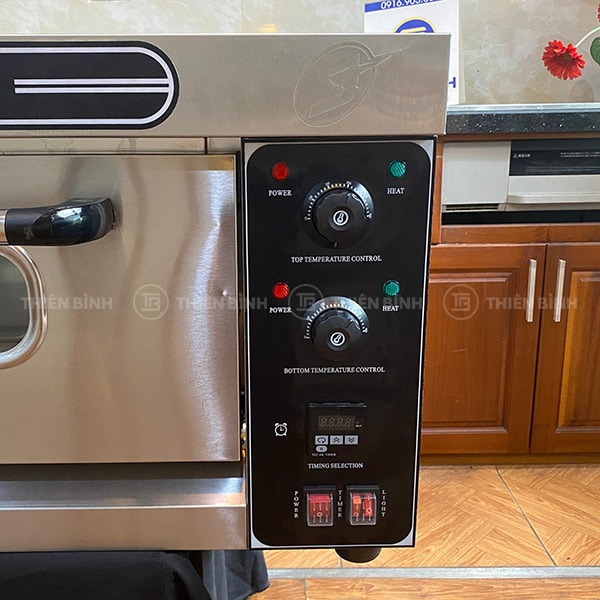 Lò nướng Southstar 1 tầng 1 khay dùng điện YXD-10AC 5 Bảng điều khiển của lò nướng Southstar YXD-10AC