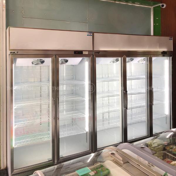 Tủ đông trưng bày 2 cánh kính Snow Village LD-1260FA 3 Hình ảnh thực tế tủ đông Snow Village LD-1260FA