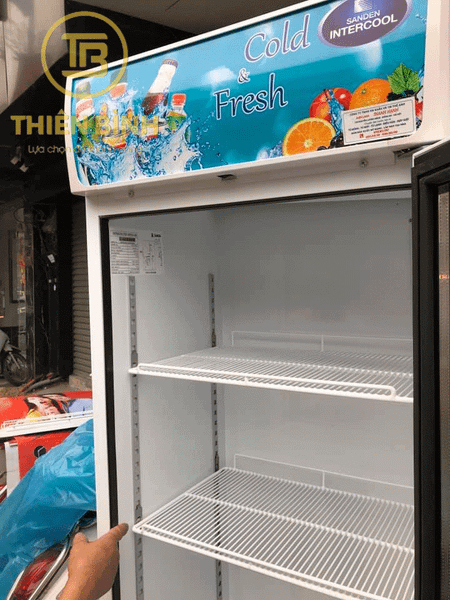 Tủ mát 1 cánh kính Sanden SPA-0353 3 Kệ tủ mát Sanden SPA-0353