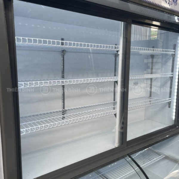 Tủ trưng bày thực phẩm trên mát dưới đông Snow Village DC-1200H (cửa lùa) 13 Khoang tủ Snow Village DC-1200H (cửa lùa)