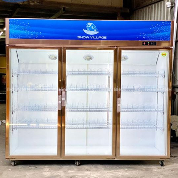 Tủ mát trưng bày 3 cánh (Coil) máy nén trên Snow Village LC-1800H 2 Tủ mát trưng bày 3 cánh Snow Village LC-1800H