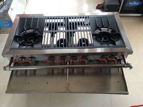 Bếp gas công nghiệp 1 họng lớn 8 họng nhỏ 3 Bếp gas công nghiệp 1 họng lớn 8 họng nhỏ