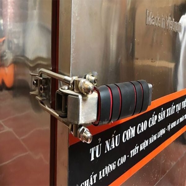 Tủ nấu cơm công nghiệp 10 khay gas điện kết hợp TC-DG10K 2 Khóa tủ cơm TC-DG10K