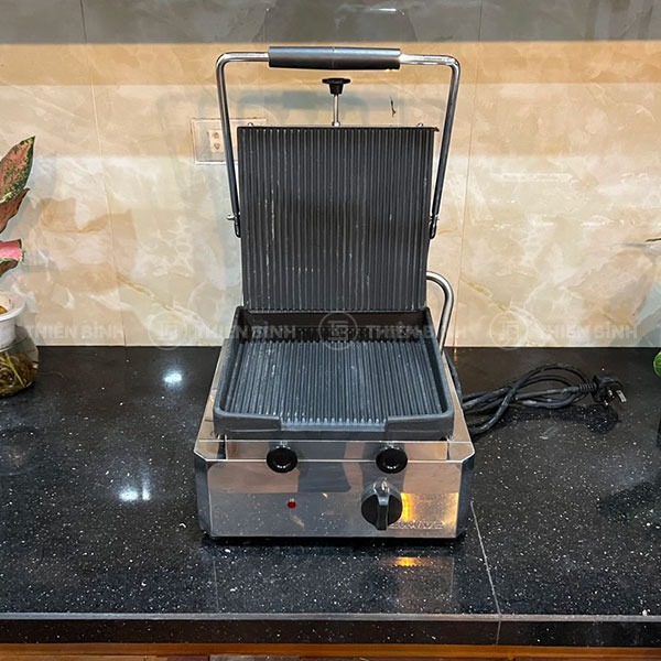 Máy kẹp nướng bánh mì Berjaya CG11 4 Khoang nướng máy kẹp nướng bánh mì Berjaya CG11