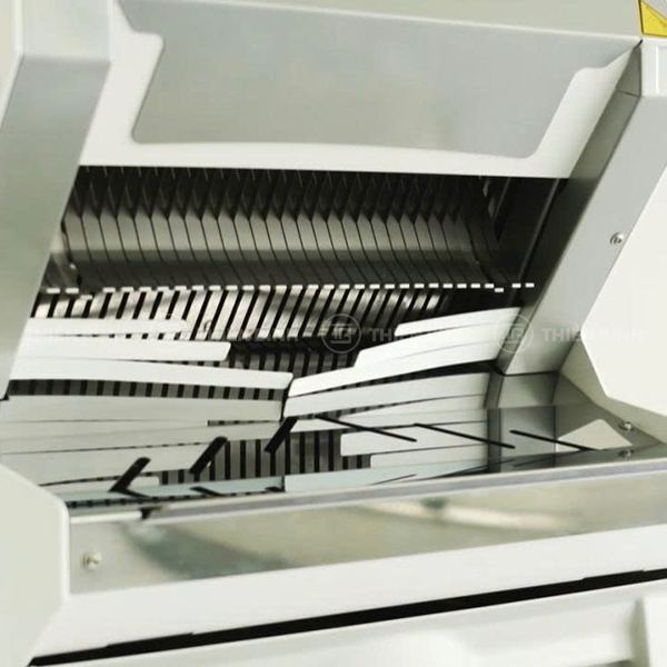 Máy thái lát bánh mì Ferneto CMF414 4 Lưỡi dao cắt bánh mì