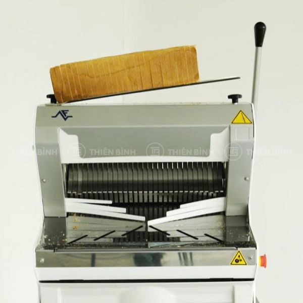 Máy thái lát bánh mì Ferneto CMF414 3 Máy thái lát bánh mì Ferneto CMF414 - Hình ảnh 3