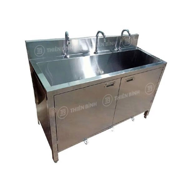 Bồn rửa tay 3 vòi có chân đạp nước