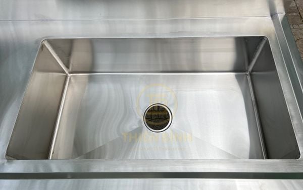Chậu rửa inox đơn có bàn lệch trái 9 Chậu rửa inox đơn có bàn lệch trái có hố chậu rộng