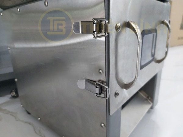 Máy thái thịt tươi sống DN-1100W 6 Chốt khóa trên thân máy