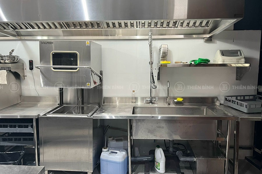 Máy rửa bát công nghiệp Dolphin DW-4000 Series 3 máy rửa bát công nghiệp Dolphin DW-4000 Series