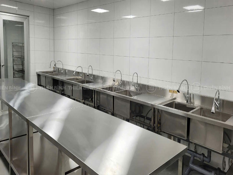 Thiết kế, cung cấp thiết bị bếp ăn tập thể cho công ty Tamron Nhật Bản 12 Hệ thống chậu rửa inox
