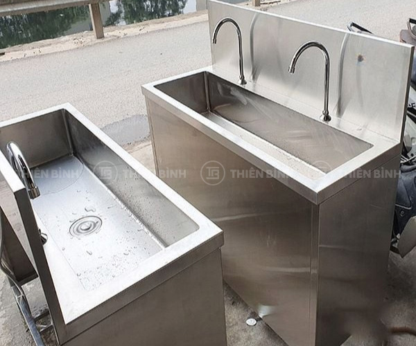 Bồn rửa tay inox có van chân đạp nước 4 Hình ảnh bồn rửa tay inox có van chân đạp nước