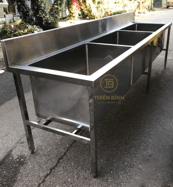 Chậu rửa 3 hố công nghiệp 4 Hình ảnh thực tế chậu rửa 3 hố công nghiệp
