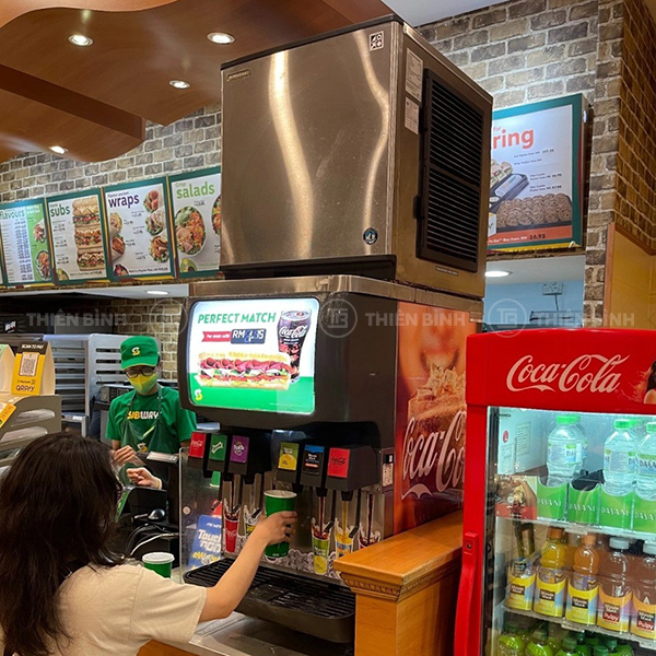 Máy làm đá viên hình bán nguyệt Hoshizaki KMD-201AB 190kg/24h 6 Máy làm đá viên hình bán nguyệt Hoshizaki KMD-201AB lắp cùng máy nước ngọt