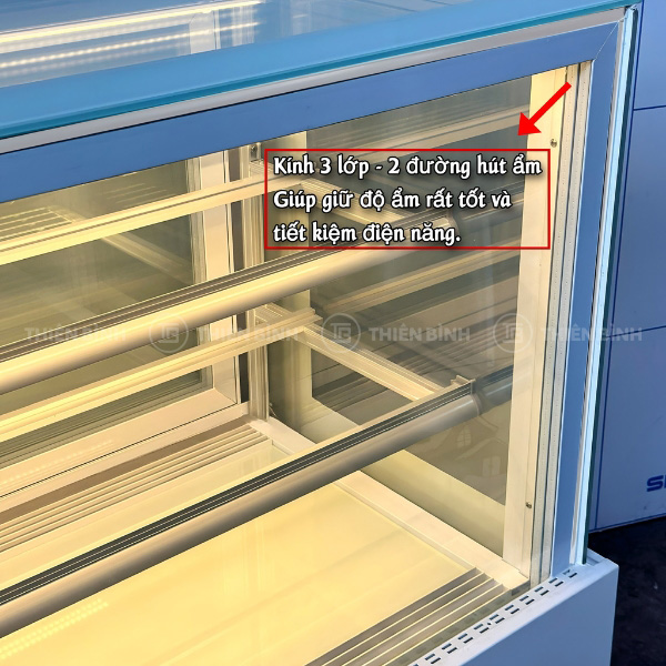 Tủ trưng bày bánh kem 3 tầng 1m2 Snow Village GB-300-4L.Z 12 Kính tủ bánh kem Snow Village GB-300-4L.Z