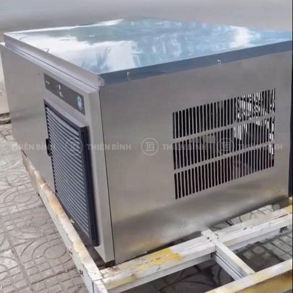 Máy làm đá viên Hoshizaki IM-240XNE-21 220kg/24h 3 Máy làm đá Hoshizaki IM-240XNE-21 có tản nhiệt bên hông