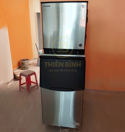 Máy làm đá viên hình bán nguyệt Hoshizaki KMD-270AB 265kg/ngày 2 Máy làm đá viên hình bán nguyệt Hoshizaki KMD-270AB