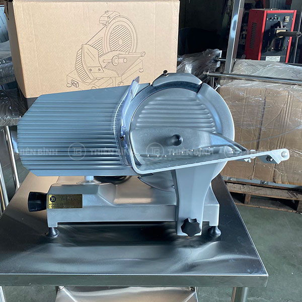 Máy thái thịt Sirman Mirra 300 Y09 2 máy thái thịt Sirman Mirra 300 Y09