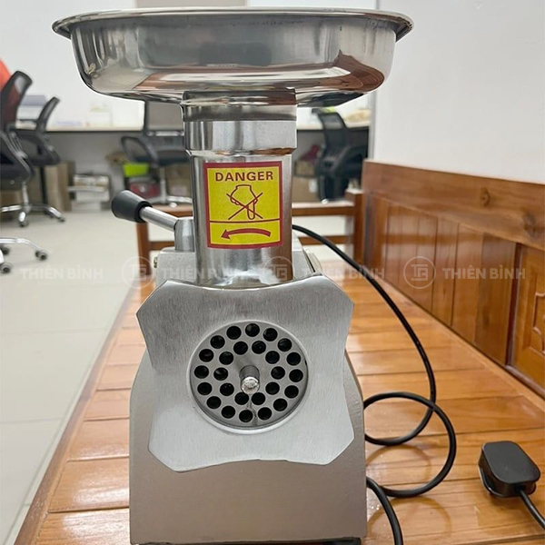 Máy xay thịt Berjaya BJY-MM12/S 5 Máy xay thịt Berjaya BJY-MM12/S