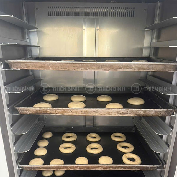 Tủ ủ bột 18 khay Fuji Air FJ-P18D 10 Sử dụng tủ ủ bột Fuji Air FJ-P18D