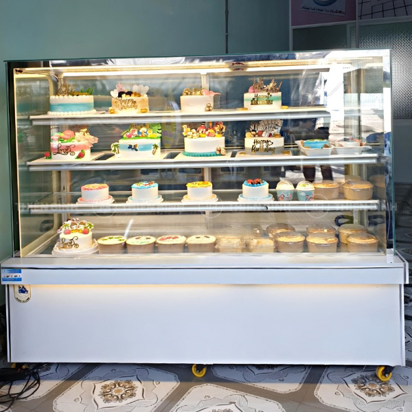 Tủ bánh kem 4 tầng 1m8 Snow Village GB-500-4L.Z4 4 Tủ Snow Village GB-500-4L.Z4