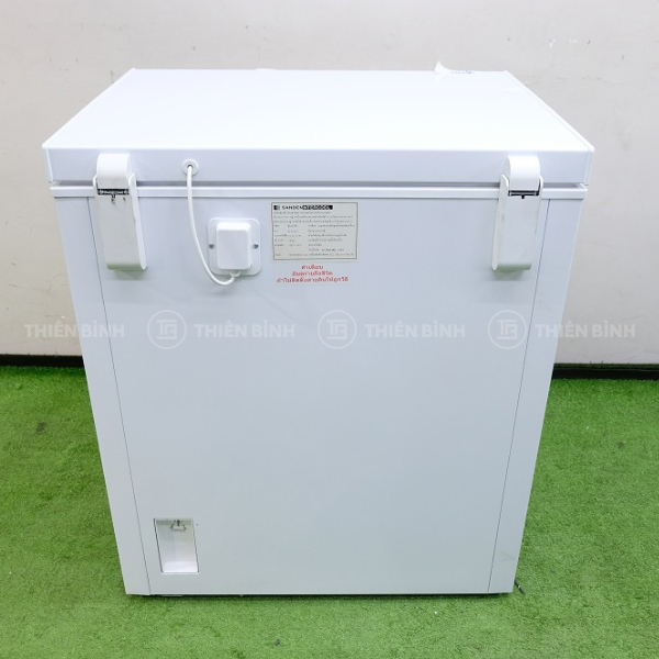 Tủ đông nằm Sanden SCF-0165 3 Mặt sau tủ đông Sanden SCF-0165