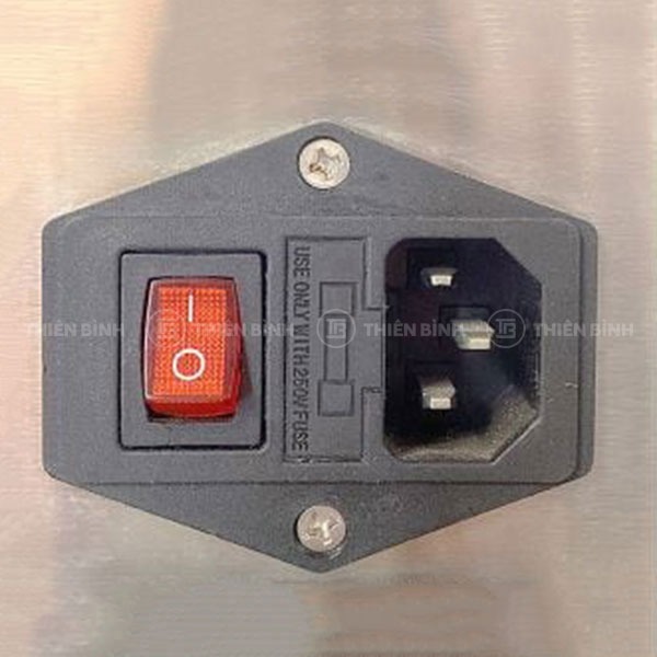 Máy khử mùi, khử khuẩn không khí Concentric TO2 6 Nguồn cắm máy khử mùi, khử khuẩn Concentric TO2