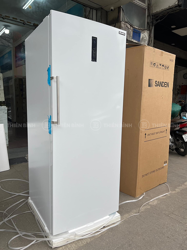 Tủ đông đứng 1 cánh 700L Sanden SFN-0700 2 Tủ đông đứng 700L Sanden SFN-0700