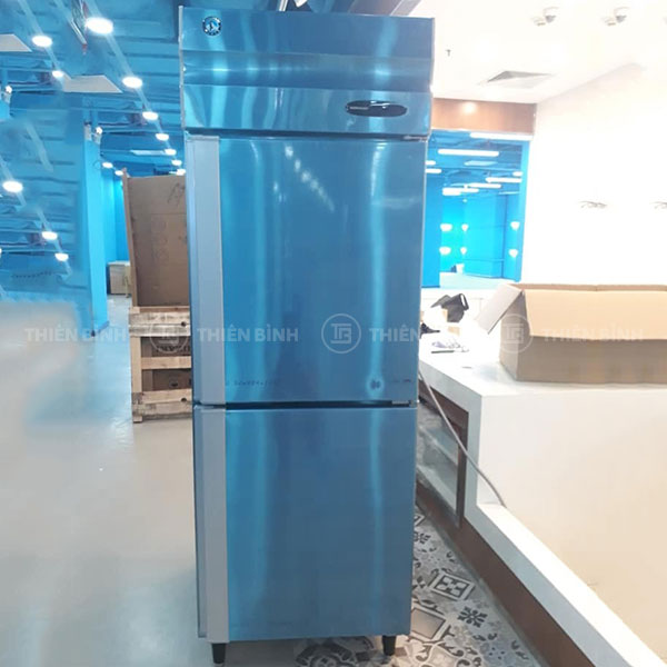 Tủ đông đứng 2 cánh Hoshizaki HFWH77LS4 2 Tủ đông Hoshizaki HFWH77LS4