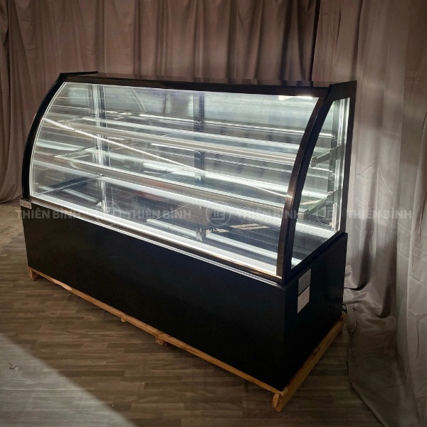Tủ trưng bày bánh 3 tầng 1m8 kính cong Lightcool LC-1800 3 tủ trưng bày bánh 3 tầng 1m8 kính cong Lightcool LC-1800