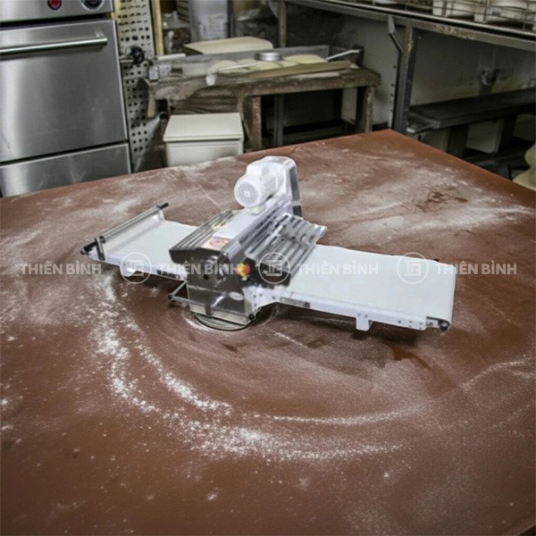 Máy cán bột 2 chiều để bàn Luxury LXA520 2 Máy cán bột 2 chiều để bàn Luxury LXA520 - Hình ảnh 2