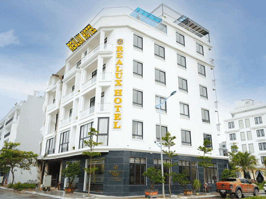 Thiết kế bếp khách sạn Realux Sầm Sơn