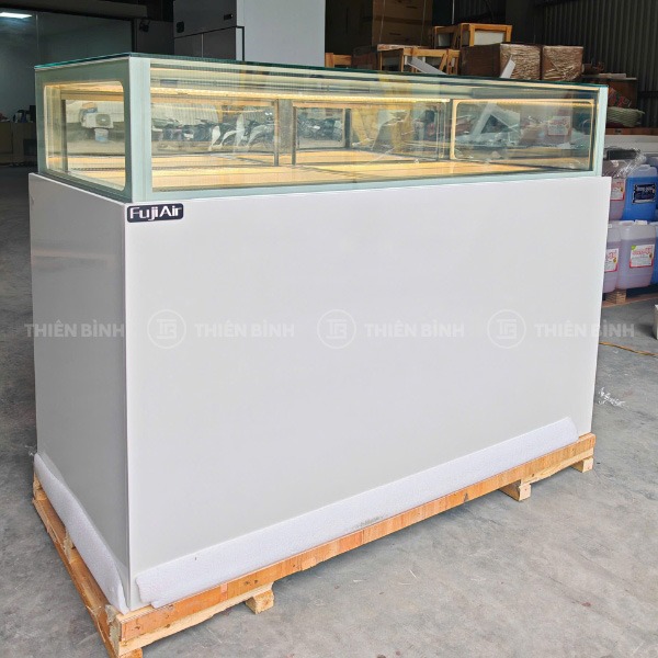 Tủ trưng bày bánh kính vuông 1m5 Fuji Air TBB-150 3 Tủ bánh 1m5 Fuji Air TBB-150