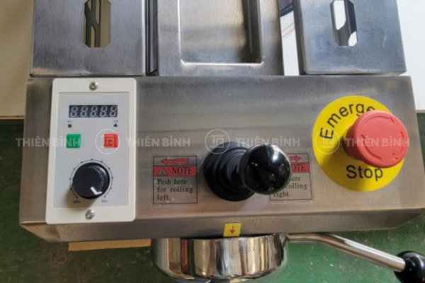 Máy cán bột 2 chiều để bàn Hongling MT500 3 Máy cán bột 2 chiều để bàn Hongling MT500 2