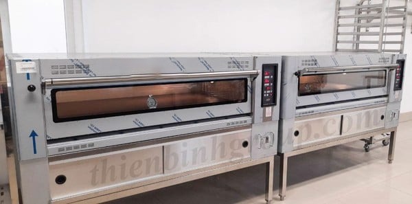 Thiên Bình cung cấp và thiết kế bếp làm bánh cho Tiệm bánh Men Chúa - 11B Trần Quốc Toản 9 Lò nướng bánh 1 tầng có chân inox