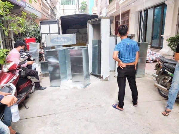 Thiên Bình cung cấp và thiết kế bếp làm bánh cho Tiệm bánh Men Chúa - 11B Trần Quốc Toản 4 Thiên Bình trực tiếp vận chuyển, lắp đặt các thiết bị cho tiệm bánh
